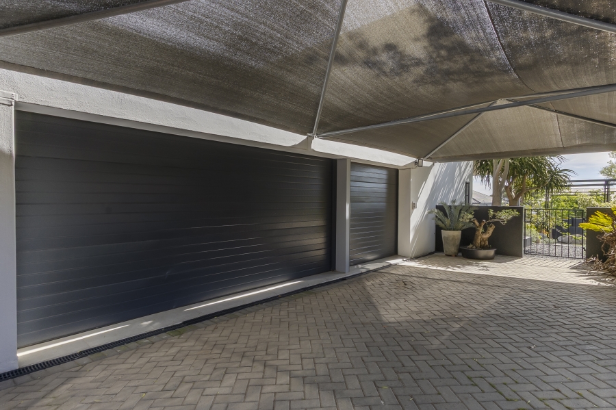 3 Bedroom Property for Sale in Heldervue Western Cape